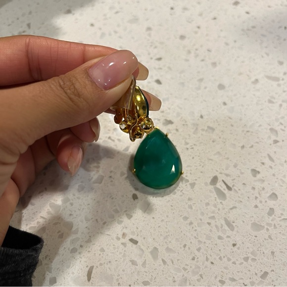 Green onyx Angelina Jolie style statement earrings - Picture 10 of 12